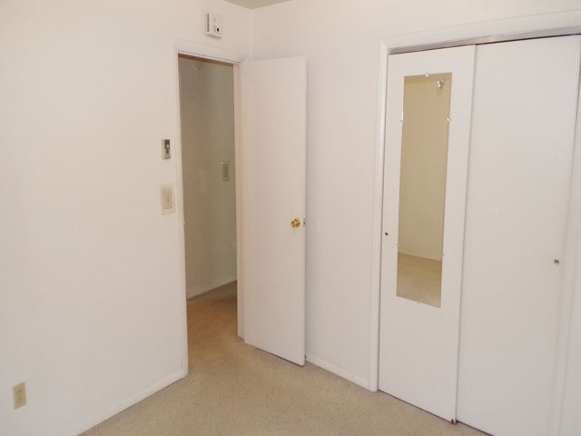2128 South Sievers Road Vincennes, IN 47591 - Photo 6 of 20 Gallery Image 6