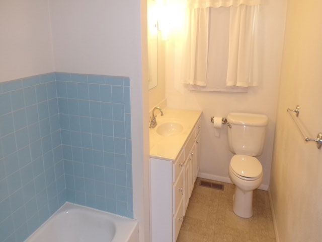 2128 South Sievers Road Vincennes, IN 47591 - Photo 10 of 20 Gallery Image 10