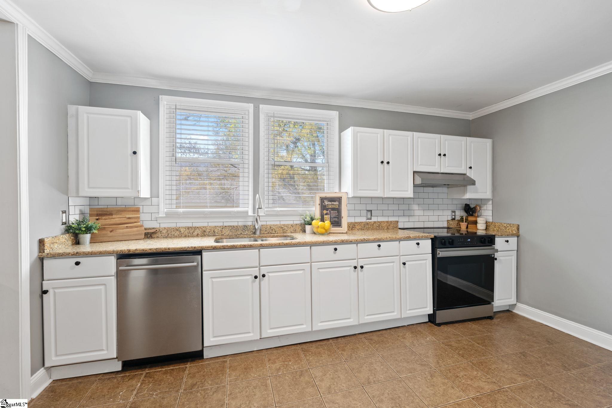 101 Lawrence Street Lyman, SC 29365 - Photo 12 of 28