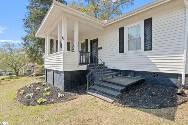 $210,000 | 101 Lawrence Street, Lyman, SC 29365