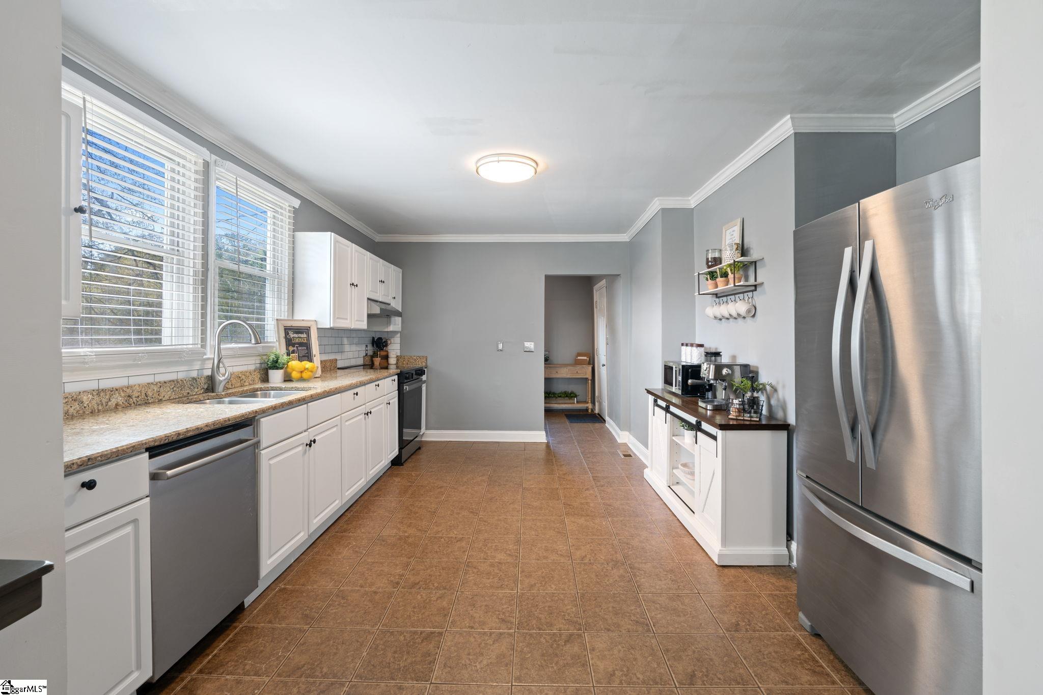 101 Lawrence Street Lyman, SC 29365 - Photo 10 of 28