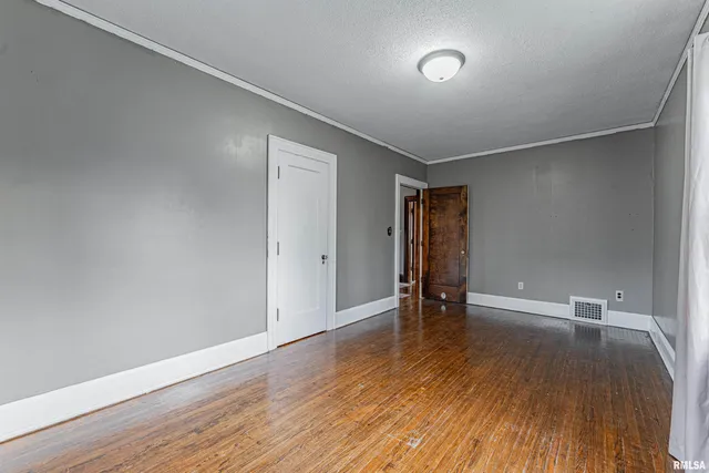 $260,000 | 214 North Maple Avenue, Minier, IL 61759