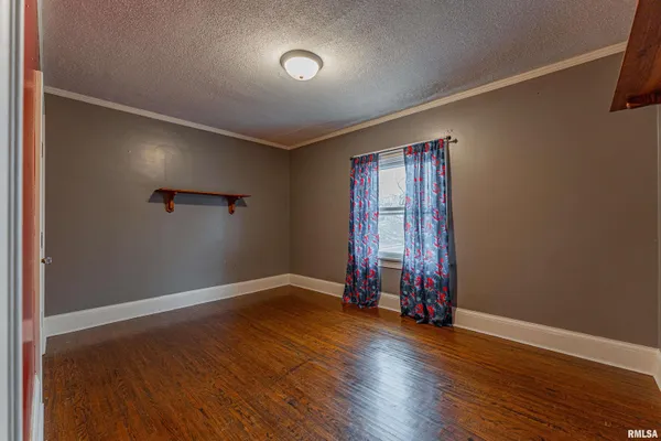 $209,000 | 214 North Maple Avenue, Minier, IL 61759