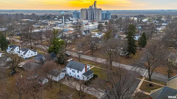 $209,000 | 214 North Maple Avenue, Minier, IL 61759