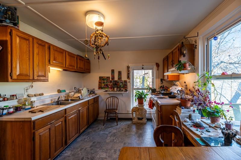 105 Elm Street Manchester, VT 05255 - Photo 12 of 15