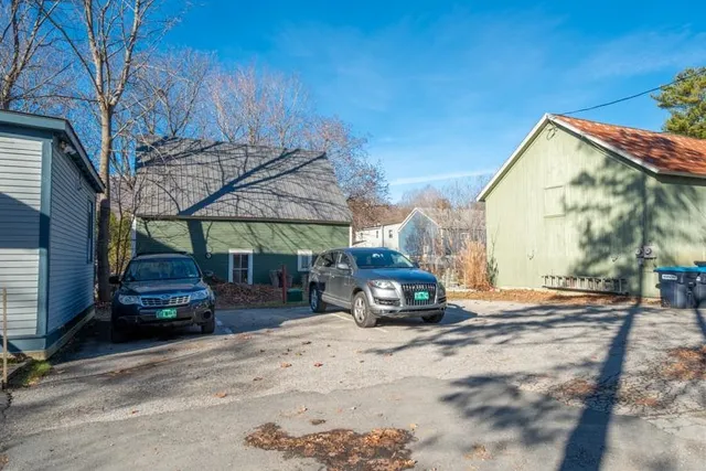$640,000 | 105 Elm Street, Manchester, VT 05255