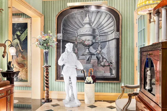 $7,000,000 | 414 South Main Street, Unit 10, Ann Arbor, MI 48104