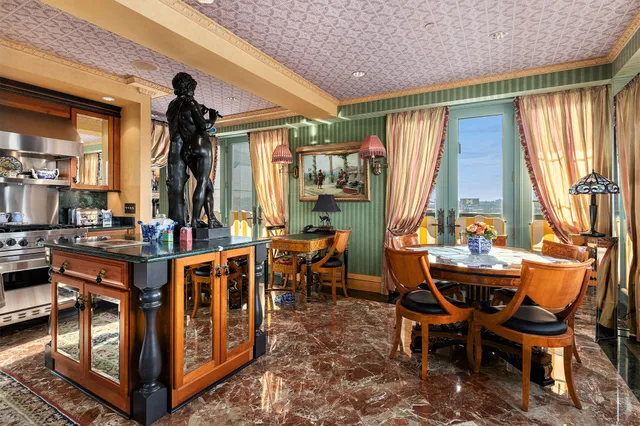 $7,000,000 | 414 South Main Street, Unit 10, Ann Arbor, MI 48104