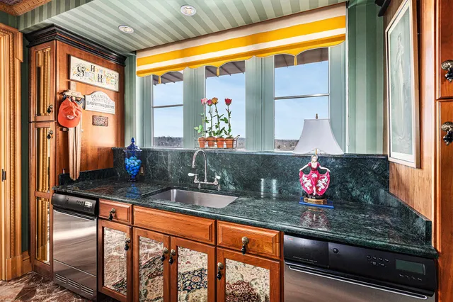 $7,000,000 | 414 South Main Street, Unit 10, Ann Arbor, MI 48104