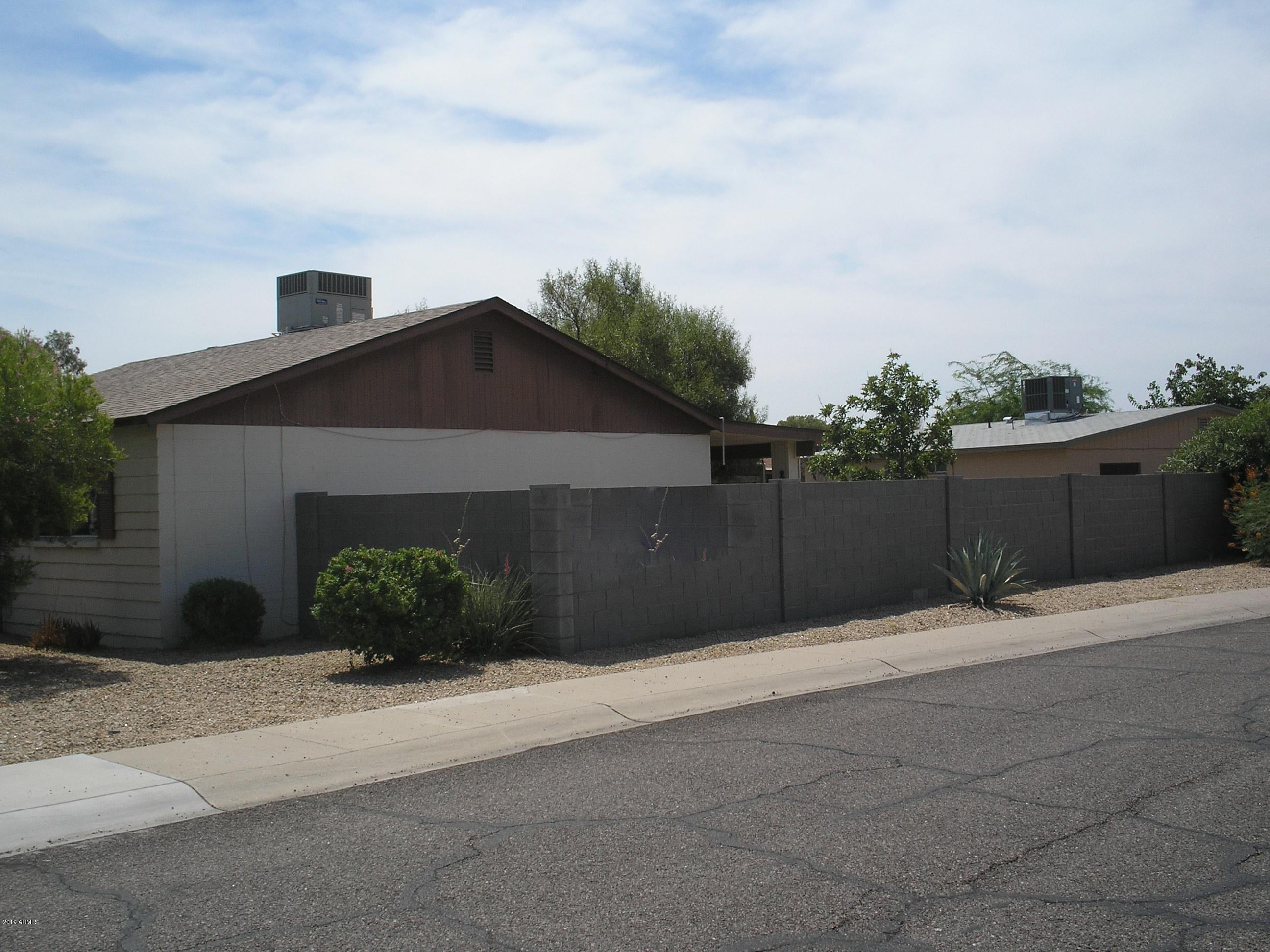 3053 West Greenway Road Phoenix, AZ 85053 - Photo 11 of 28 Block Fencing