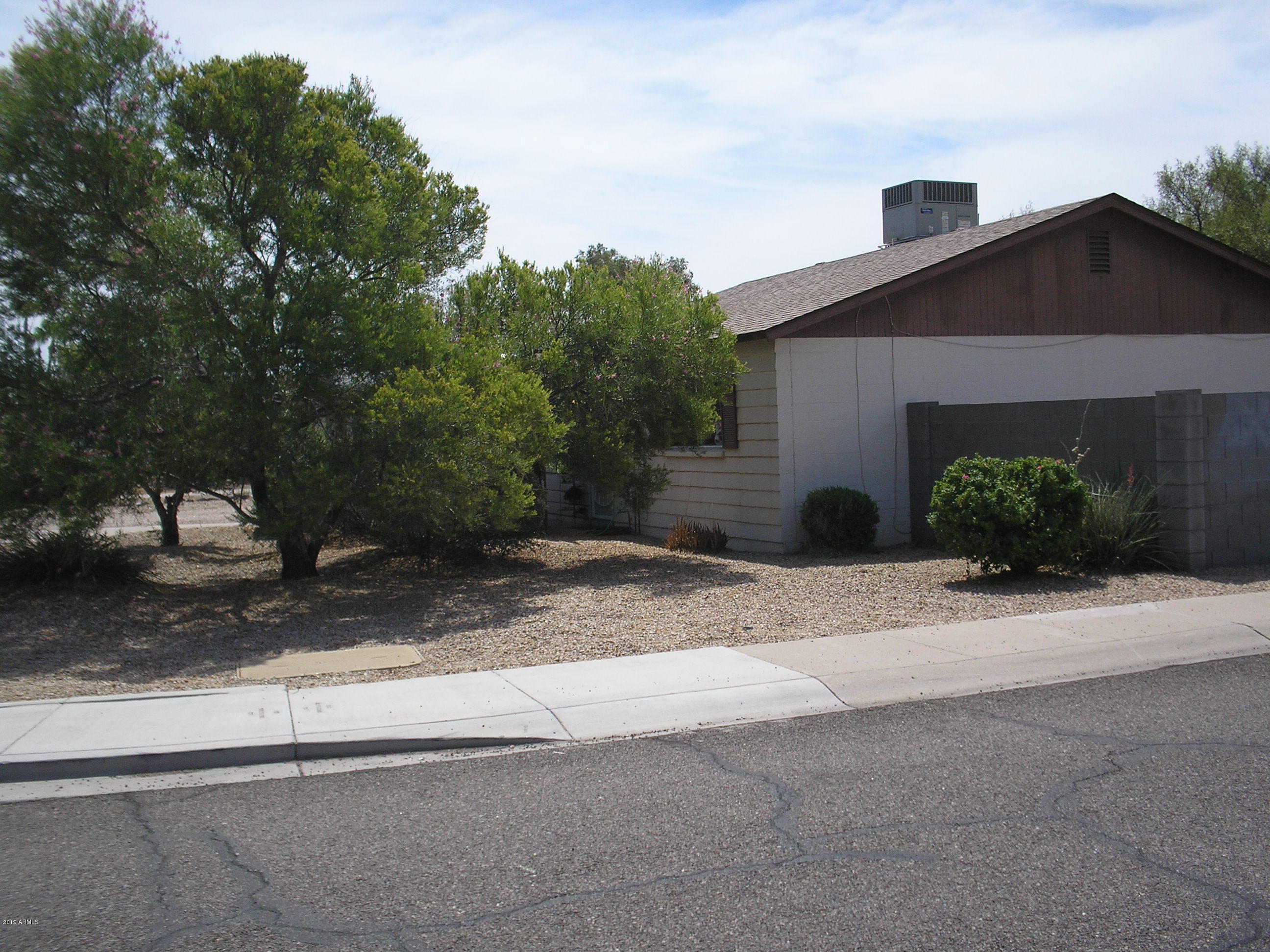 3053 West Greenway Road Phoenix, AZ 85053 - Photo 12 of 28 Looking East