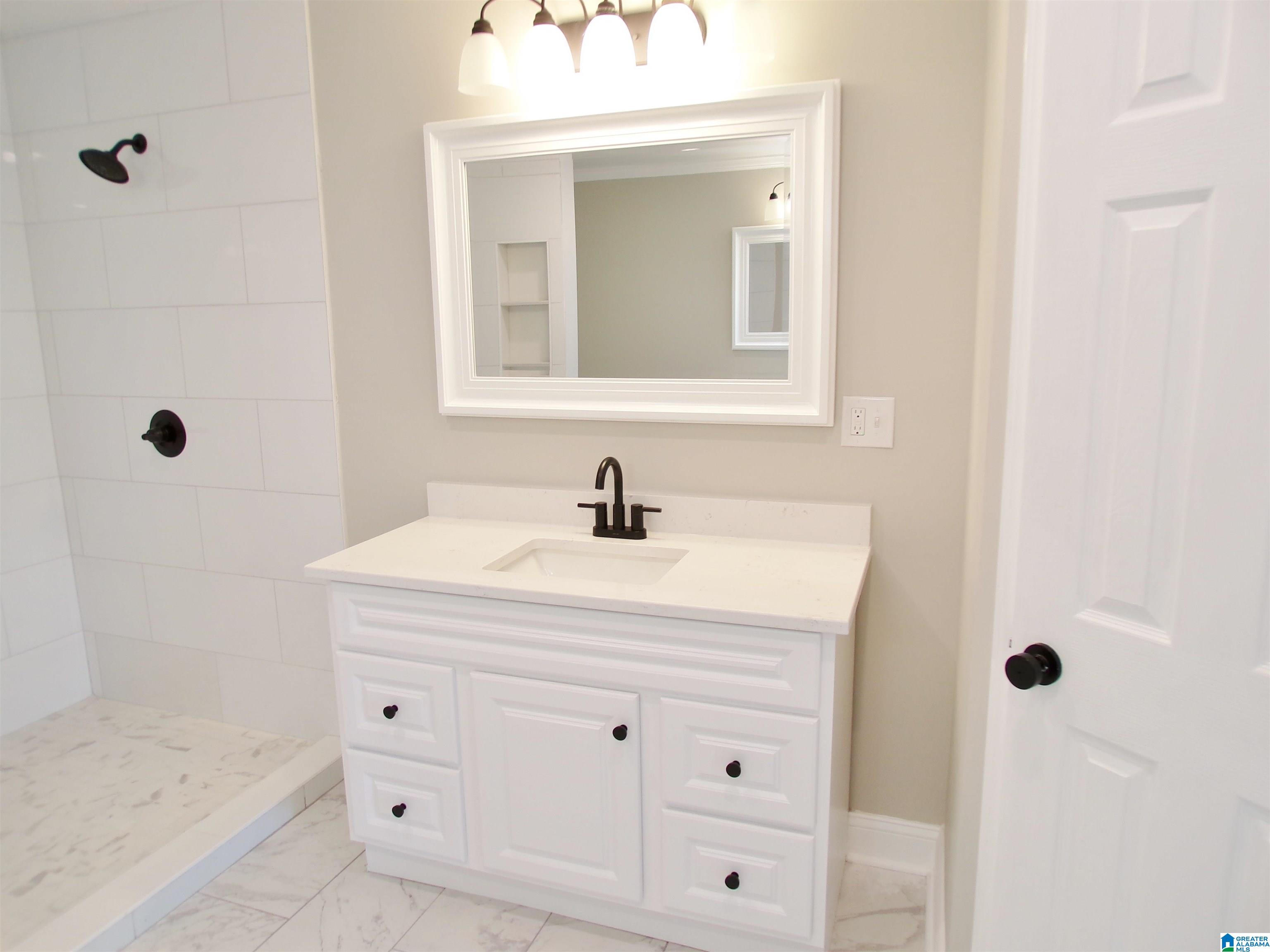 7 Christopher Way Anniston, AL 36207 - Photo 39 of 100