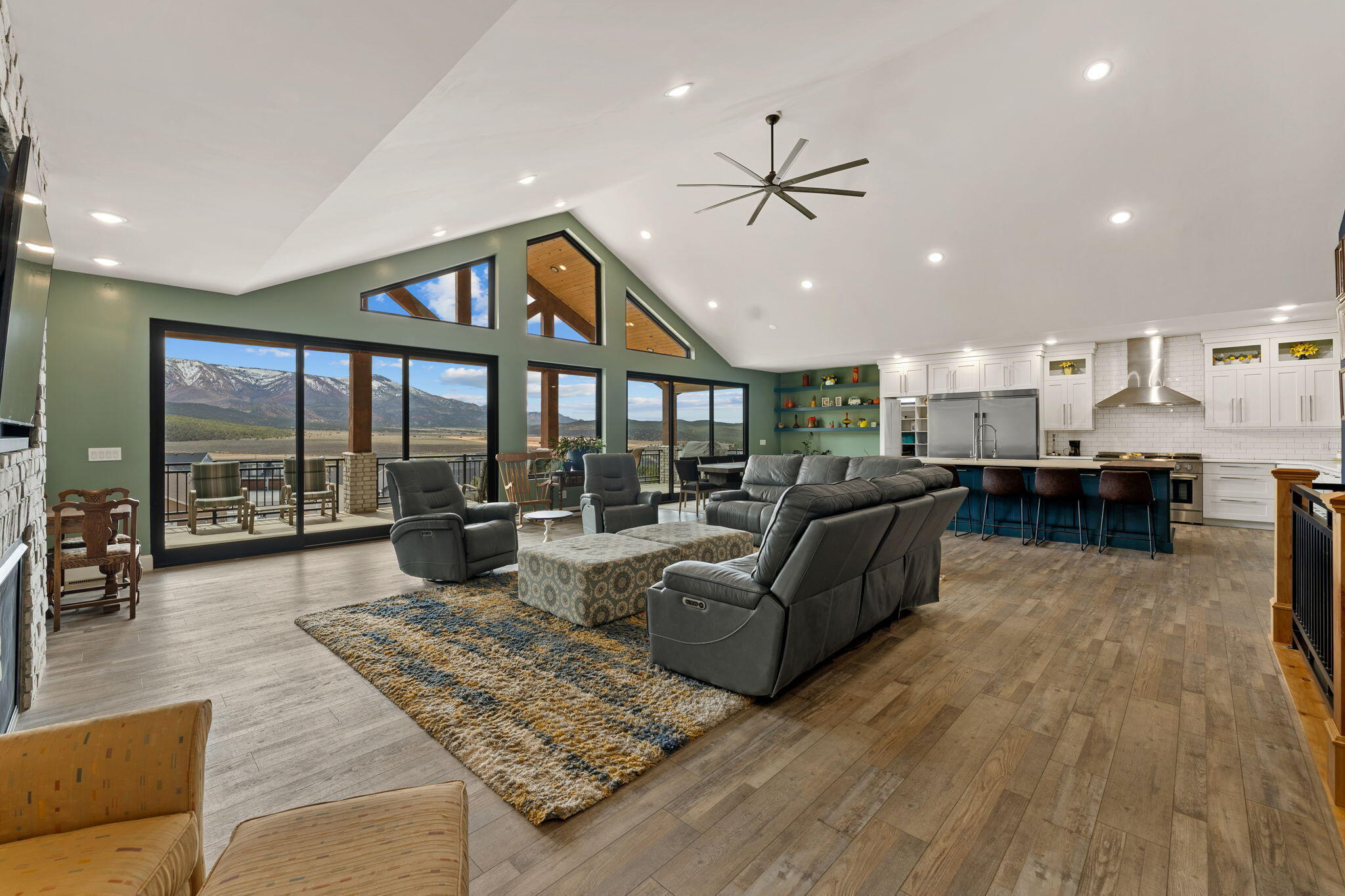 2753 West Eagle Ridge Loop Cedar City, UT 84720 - Photo 7 of 49 20250402214544254454000000-o