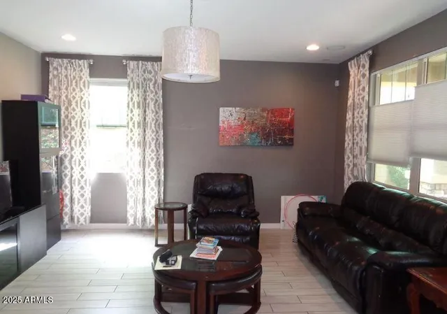 $2,640 | 240 North Senate Street, Chandler, AZ 85225