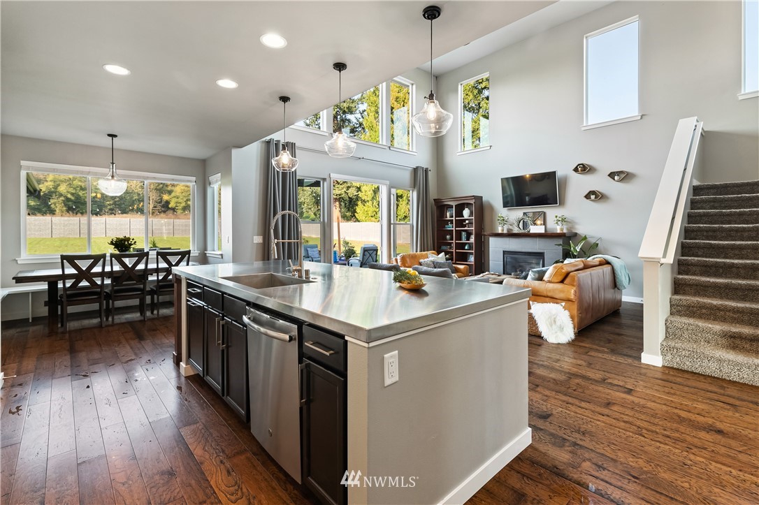 3842 East Hoff Road Everson, WA 98247 - Photo 13 of 39 Gallery Image 13