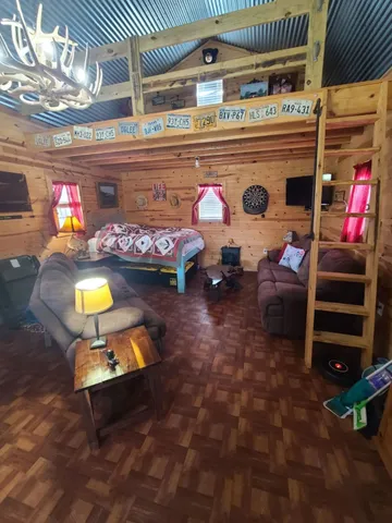 $9,380,000 | 14029 Cochran Road, Waller, TX 77484