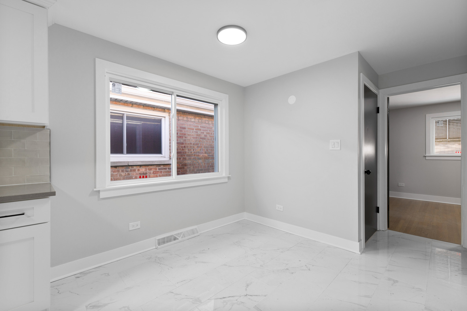 2964 West Columbus Avenue Chicago, IL 60652 - Photo 11 of 34