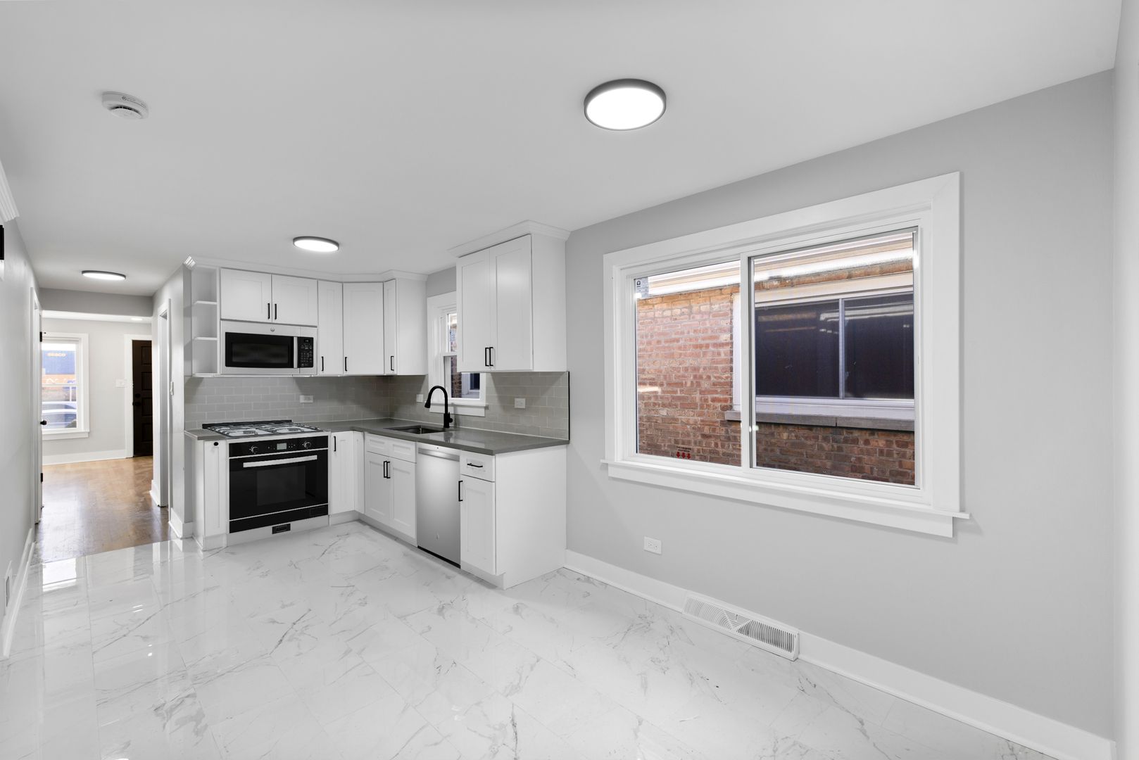 2964 West Columbus Avenue Chicago, IL 60652 - Photo 13 of 34