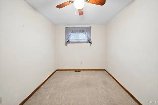 $263,000 | 8541 Belnor Drive, Cicero, NY 13039