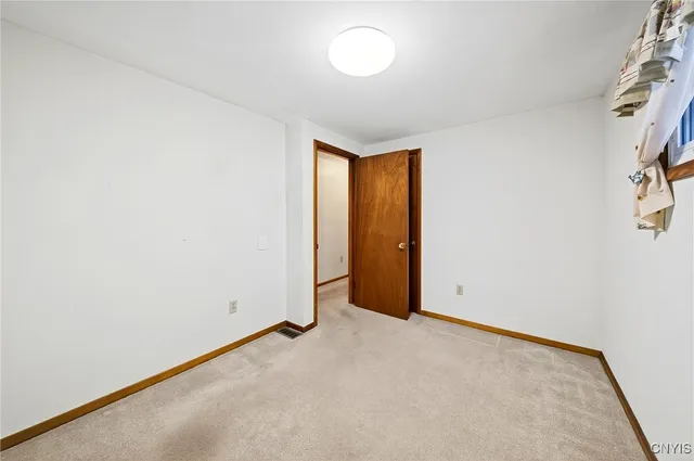 $263,000 | 8541 Belnor Drive, Cicero, NY 13039