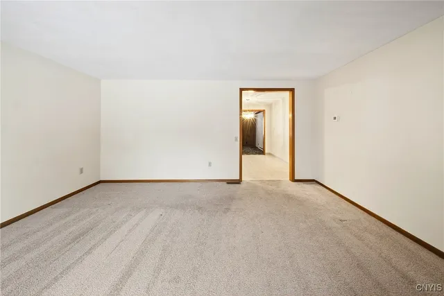 $263,000 | 8541 Belnor Drive, Cicero, NY 13039