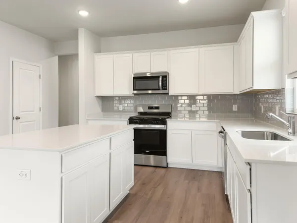 $3,200 | 725 Meadowbrook Lane, Summerville, SC 29486