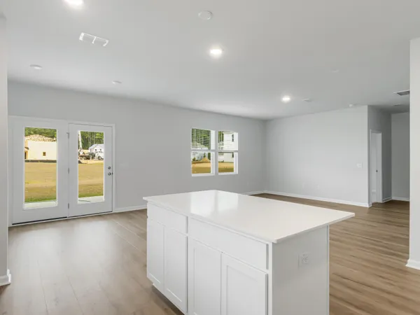 $3,200 | 725 Meadowbrook Lane, Summerville, SC 29486