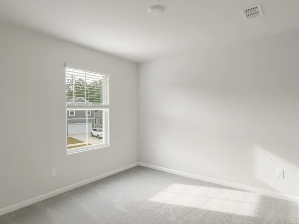 $3,200 | 725 Meadowbrook Lane, Summerville, SC 29486