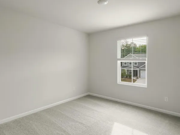 $3,200 | 725 Meadowbrook Lane, Summerville, SC 29486