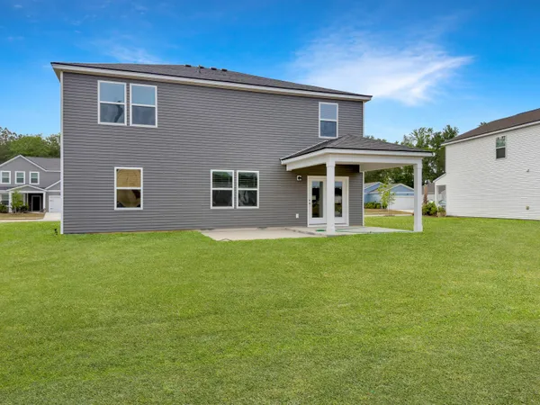 $3,200 | 725 Meadowbrook Lane, Summerville, SC 29486
