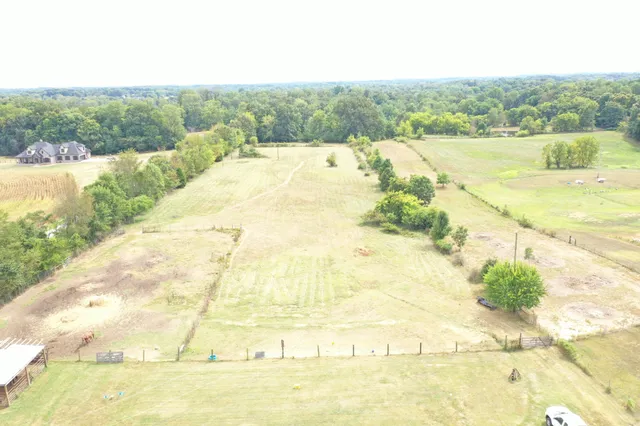 $1,200,000 | 5849 Catholic Church Road, Cedar Hill, TN 37032