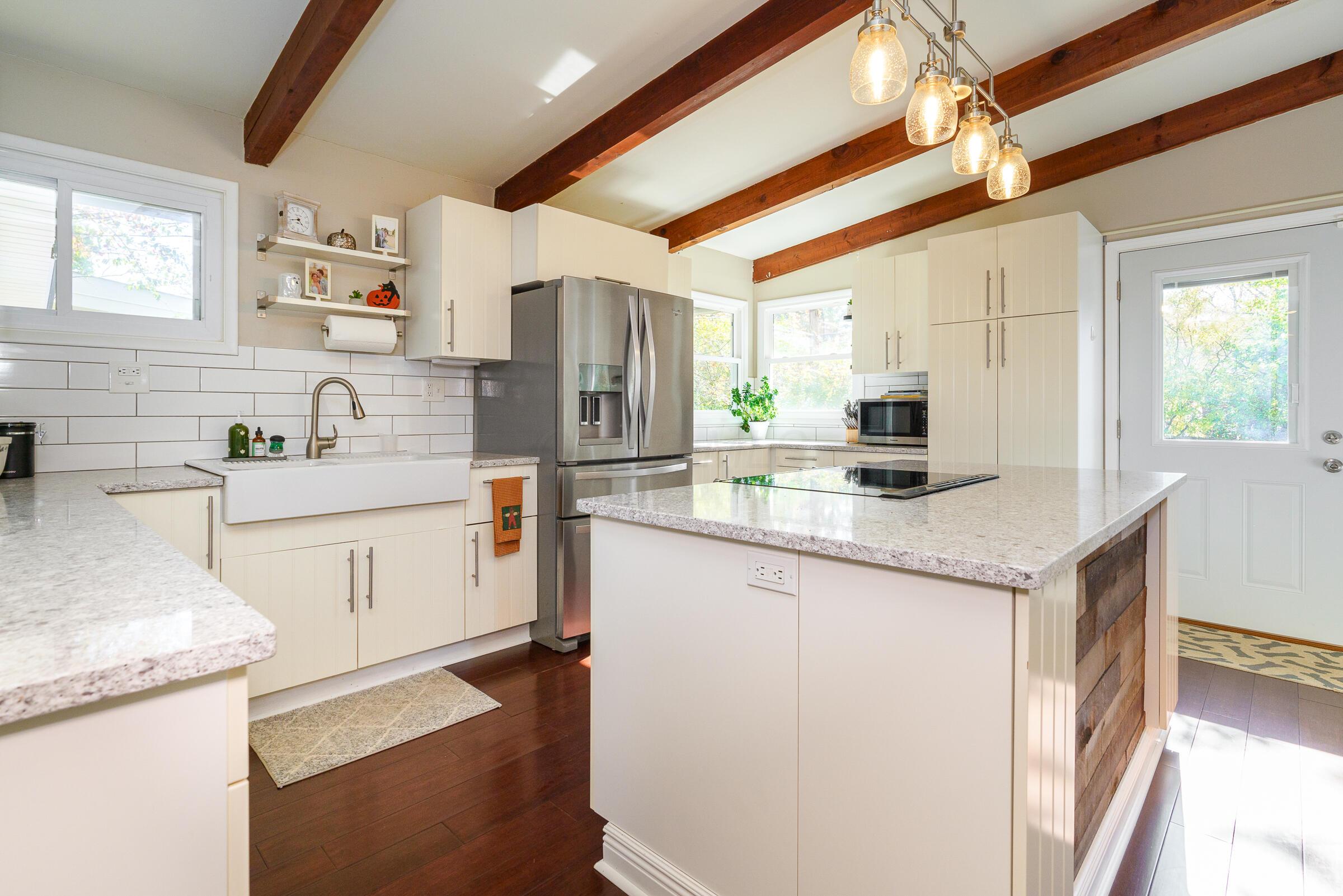 2453 Bristol Rd-23