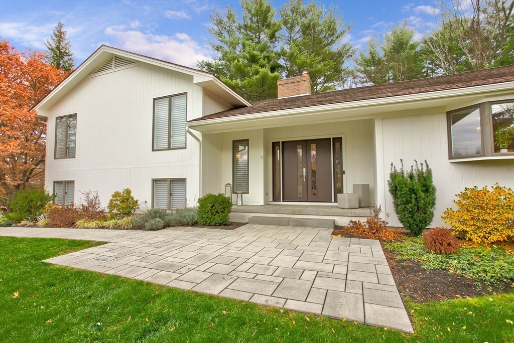 4 Grace Road Danvers, MA 01923 - Photo 2 of 40 Gallery Image 2