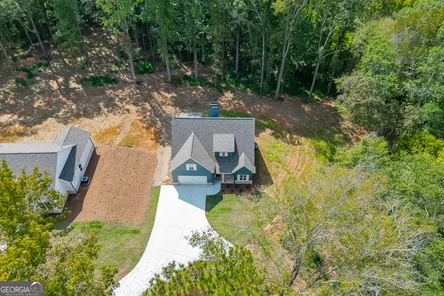 a view of a house with pool