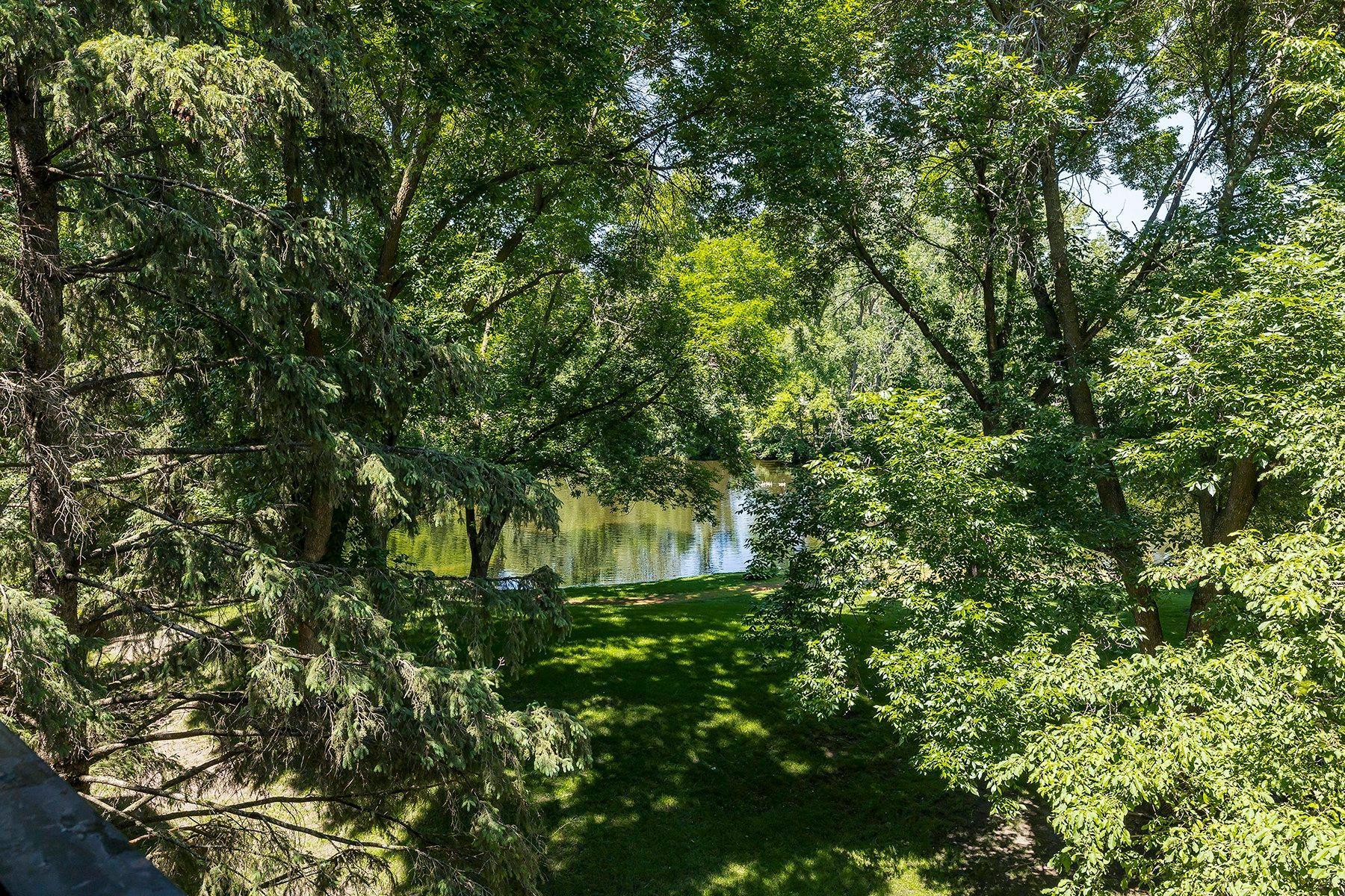 5601 Dewey Hill Road, Unit 214 Minneapolis, MN 55439 - Photo 12 of 31 Gallery Image 12