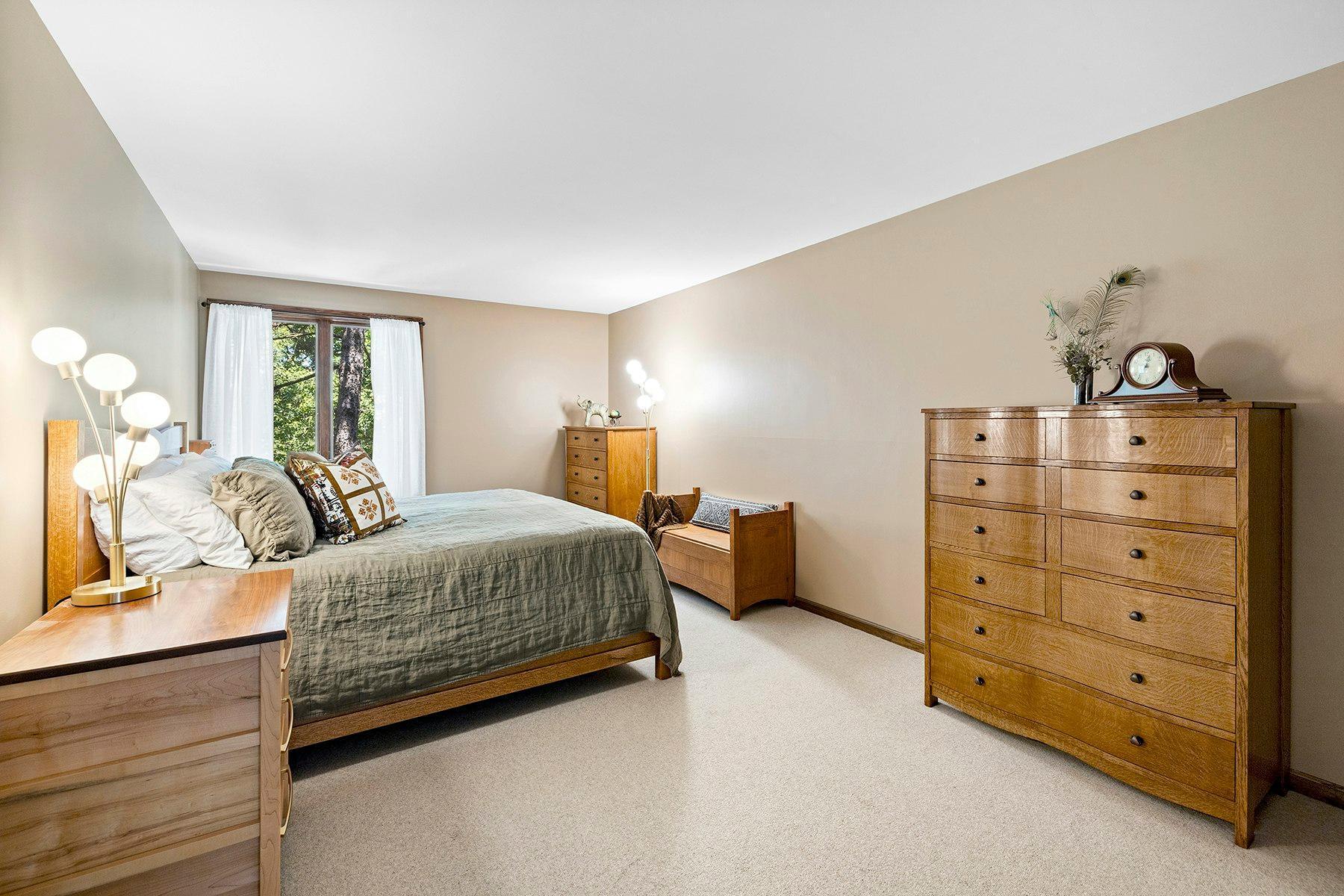5601 Dewey Hill Road, Unit 214 Minneapolis, MN 55439 - Photo 13 of 31 Gallery Image 13