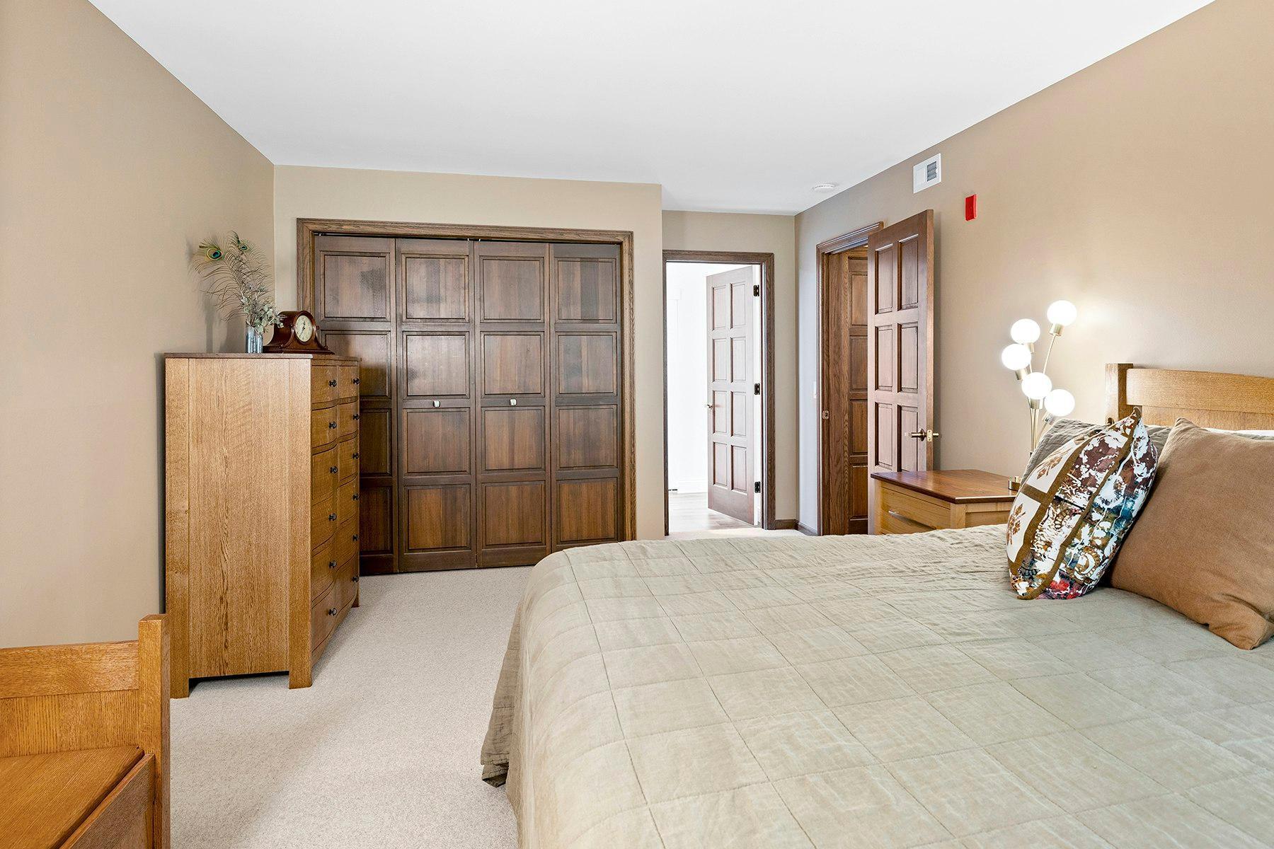 5601 Dewey Hill Road, Unit 214 Minneapolis, MN 55439 - Photo 14 of 31 Gallery Image 14