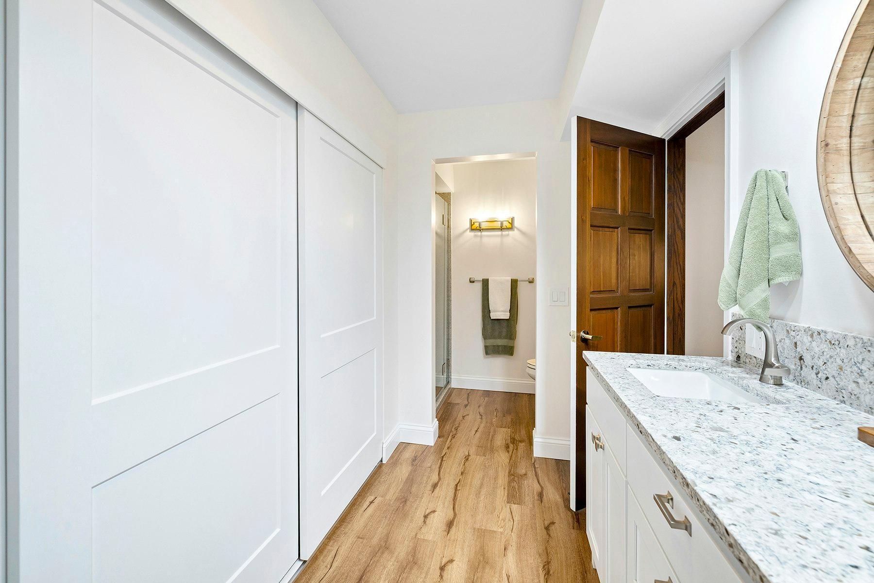 5601 Dewey Hill Road, Unit 214 Minneapolis, MN 55439 - Photo 16 of 31 Gallery Image 16