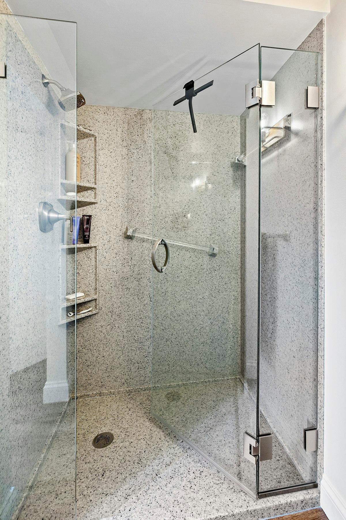 5601 Dewey Hill Road, Unit 214 Minneapolis, MN 55439 - Photo 17 of 31 Gallery Image 17