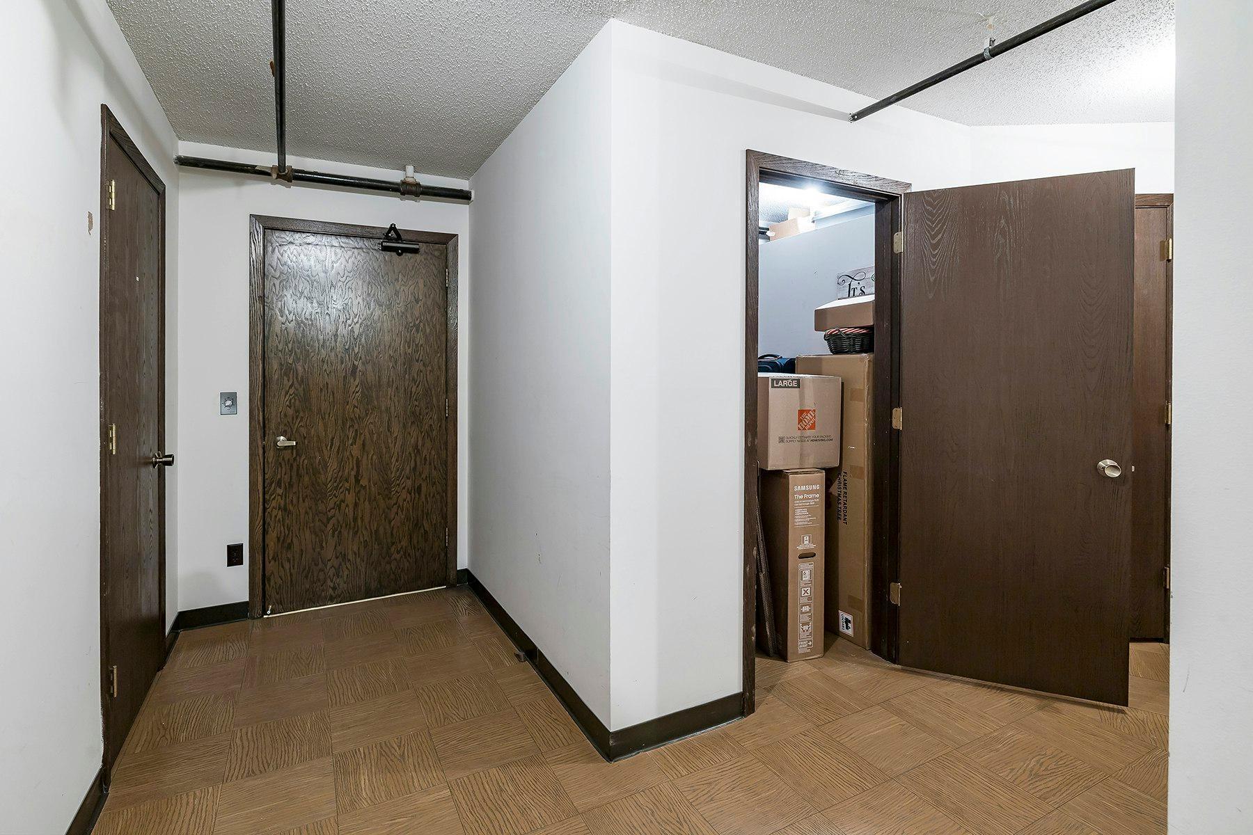 5601 Dewey Hill Road, Unit 214 Minneapolis, MN 55439 - Photo 23 of 31 Gallery Image 23