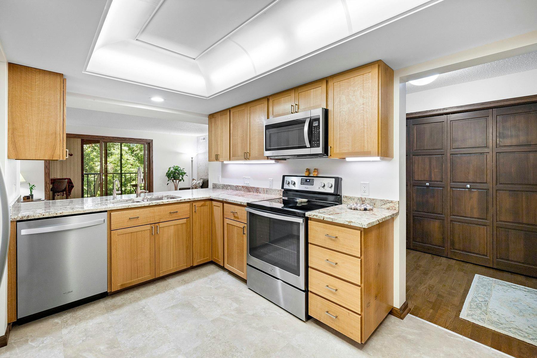5601 Dewey Hill Road, Unit 214 Minneapolis, MN 55439 - Photo 3 of 31 Gallery Image 3