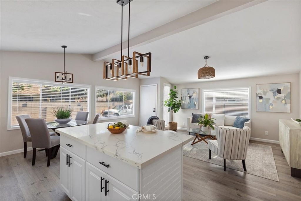 201 Rd Runner Lane Fountain Valley, CA 92708 - Photo 7 of 31