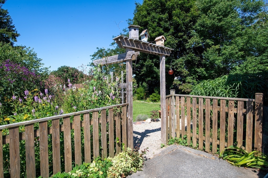 364 Alden Road Fairhaven, MA 02719 - Photo 40 of 42 Gallery Image 40