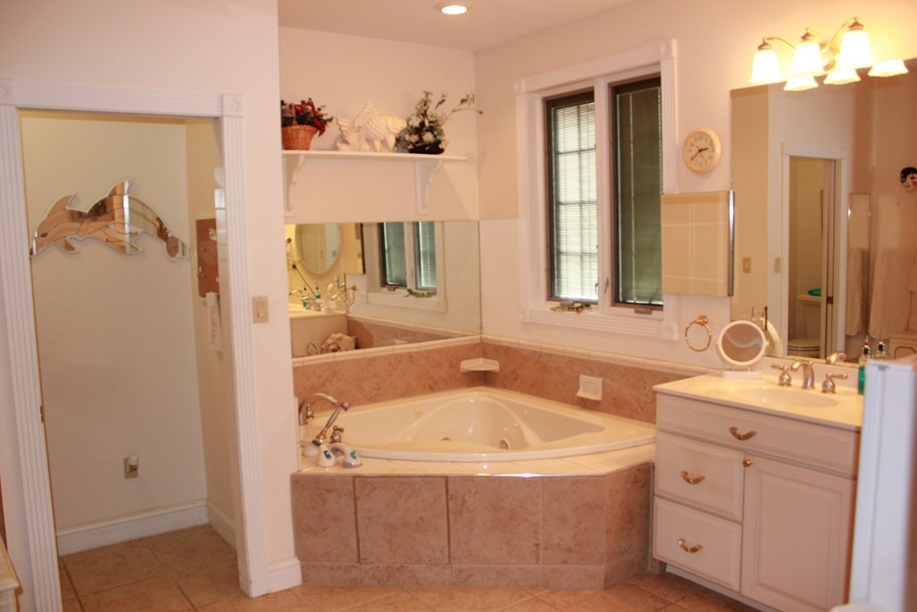 49 Gravelly Point Road Plattsburgh, NY 12901 - Photo 14 of 33 Gallery Image 14