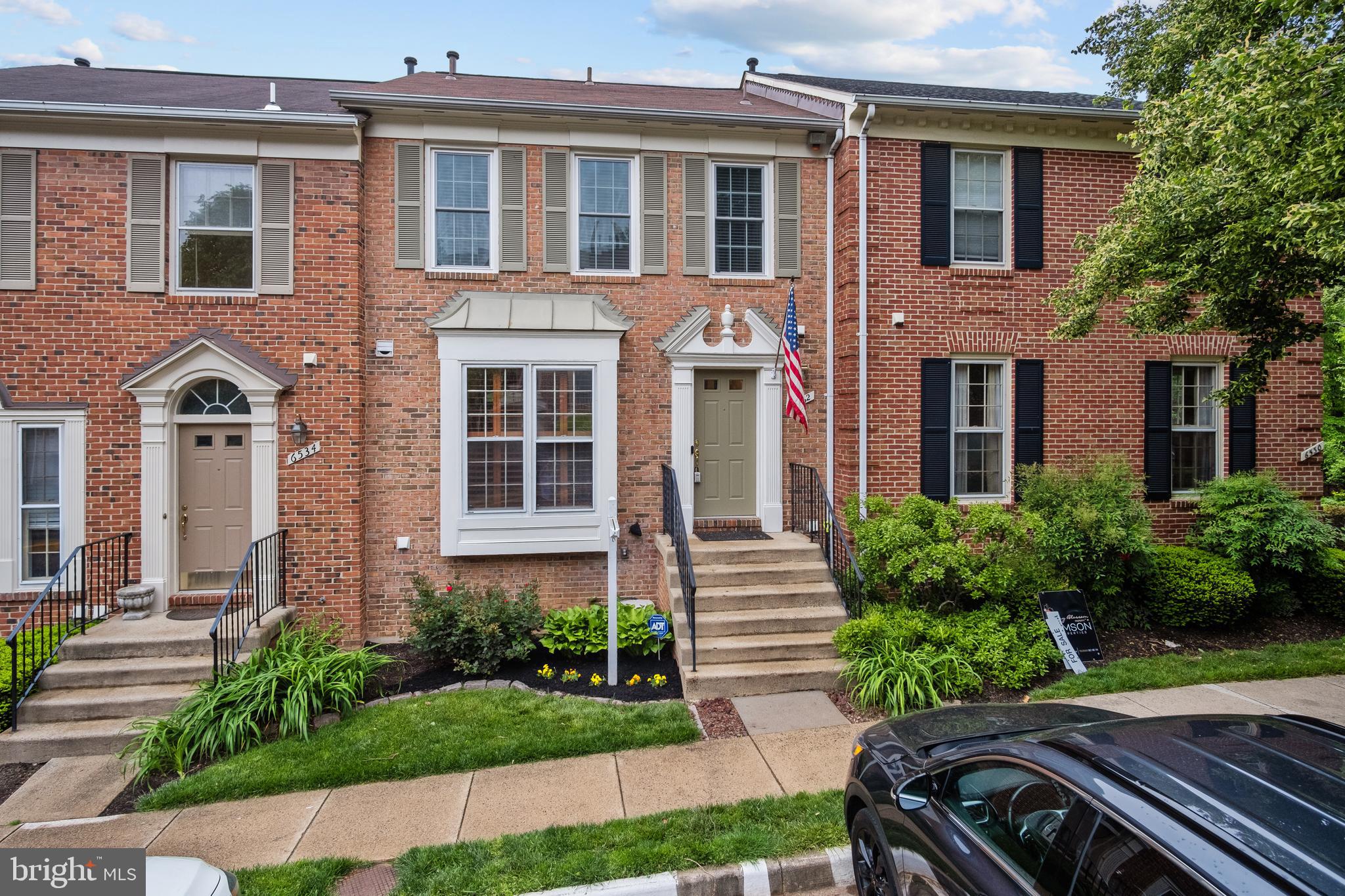 6532 Milva Lane Springfield, VA 22150 - Photo 2 of 57 HOA Covers Front Lawn Maintenance