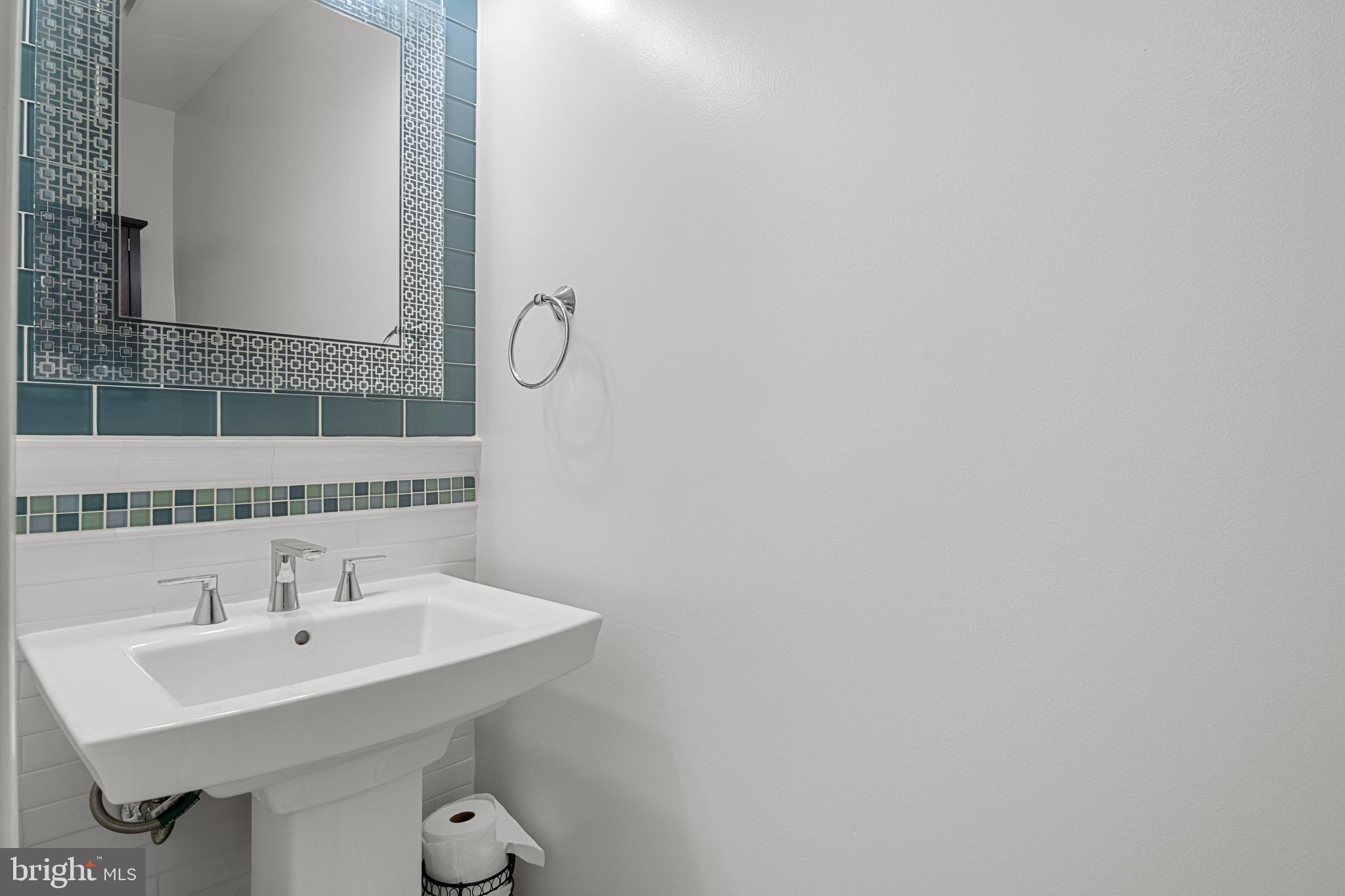 6532 Milva Lane Springfield, VA 22150 - Photo 4 of 57 Half Bath to Right of Entry on Main Level