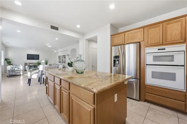 $2,658,000 | 9 Preston, Irvine, CA 92618