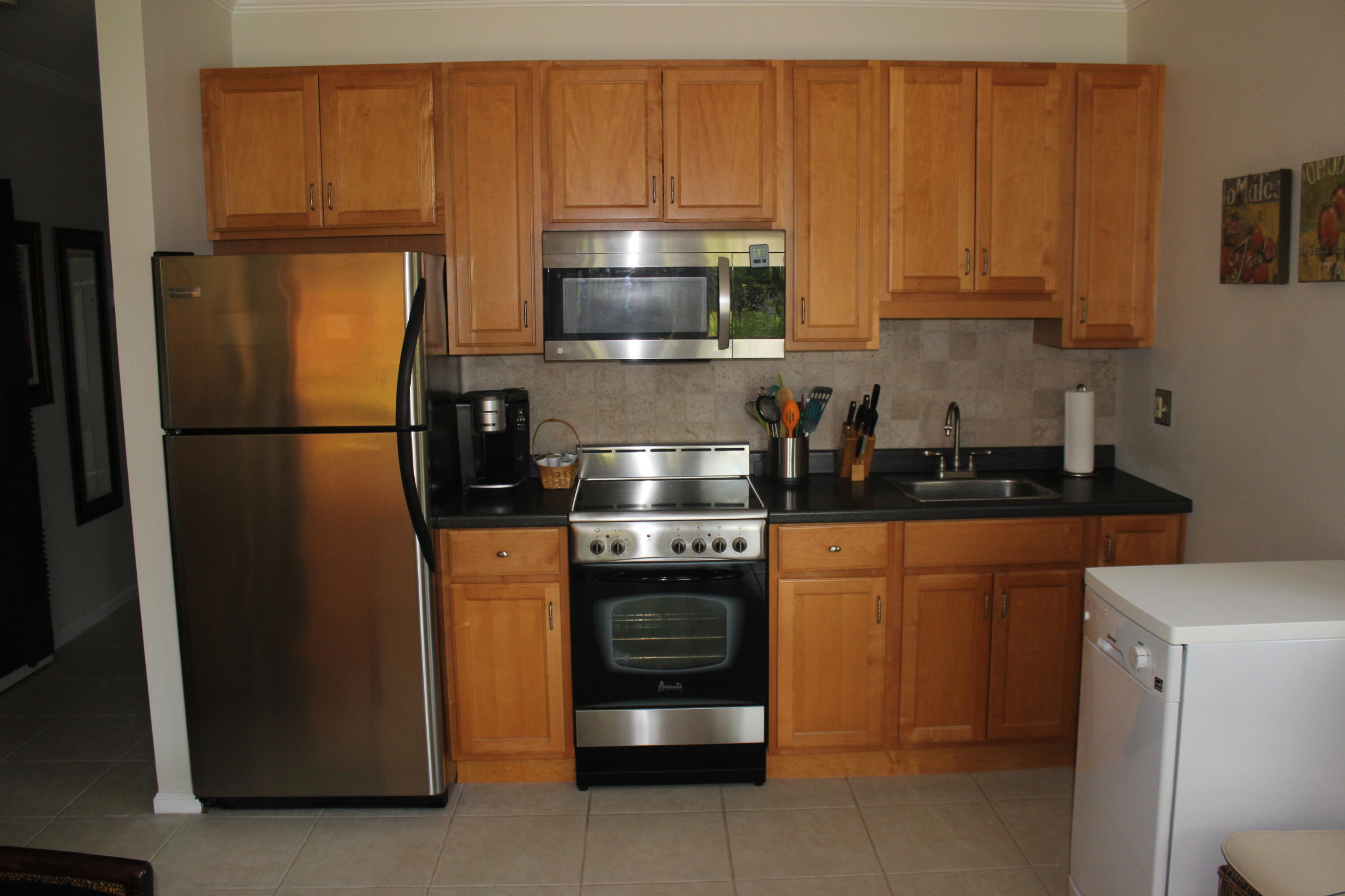 13334 Polo Club Road, Unit 328 Wellington, FL 33414 - Photo 11 of 11 C3A5994C-98A6-4FF1-A73E-B8C8269DAC64