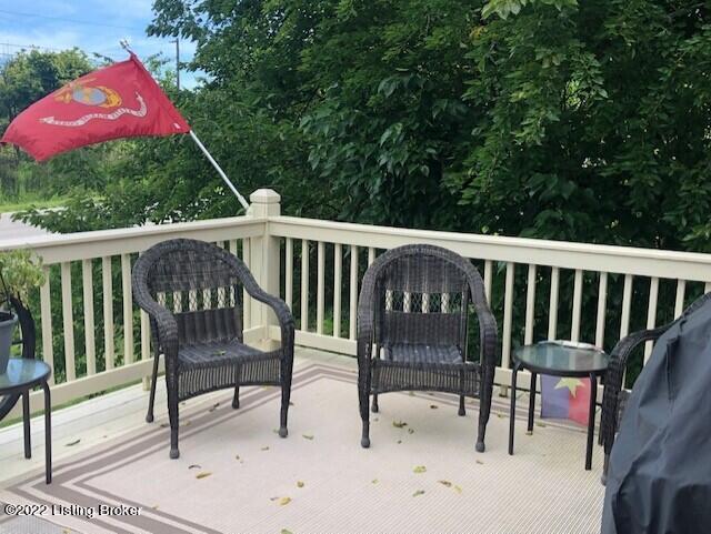 184 Colt Run Road Simpsonville, KY 40067 - Photo 16 of 37 Deck