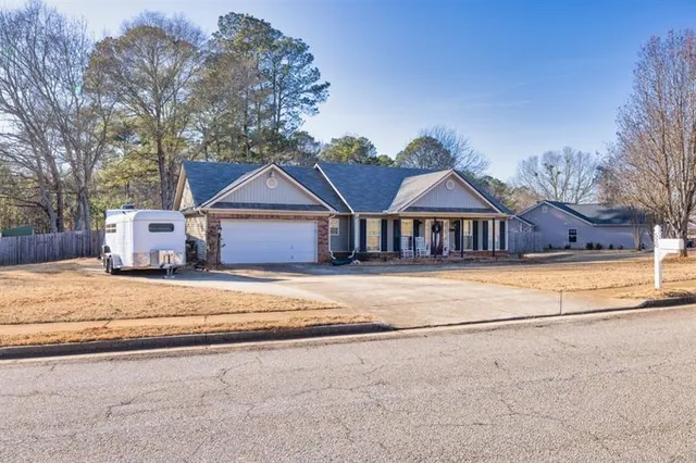 $2,300 | 520 Bryson Trail, Monroe, GA 30655